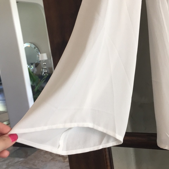 Lush Sheet White Criss Cross Blouse size Medium - Picture 6 of 8